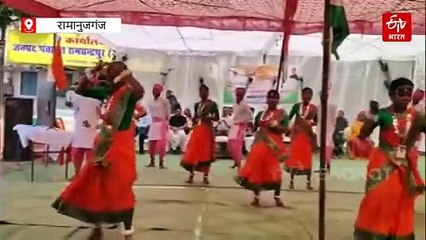 वंदे मातरम् के 150 साल: रायपुर के इनडोर स्टेडियम में भव्य आयोजन, अलग-अलग शहरों में नेता-मंत्रियों के साथ जनता किया सामूहिक गायन