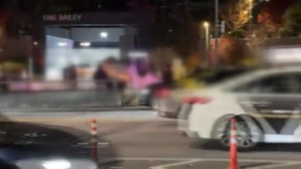 서울 반포동에서 SUV 전복...다친 사람 없어 / YTN