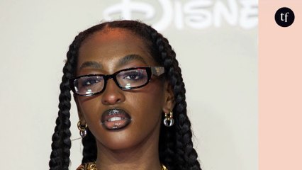 "Vulgaire”, “on touche le fond” : Cette chanteuse de la Star Academy crée la polémique en soutien-gorge et porte-jarretelle