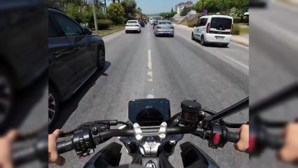 Sinop'ta trafiği tehlikeye atan motosikletli yakalandı