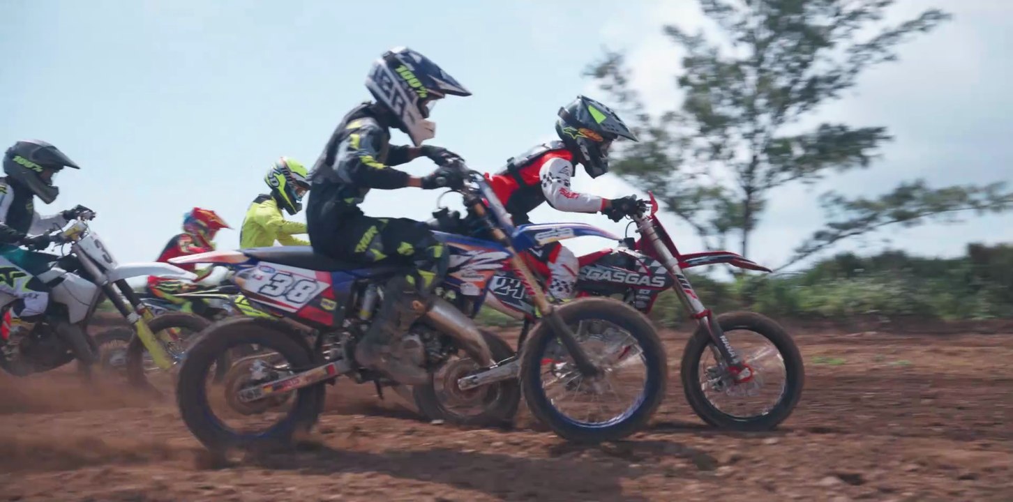 85cc Motocross Racing (Raw #29)