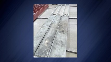 김포 철제 공장서 용접 중 폭발 화재...2명 중상 / YTN