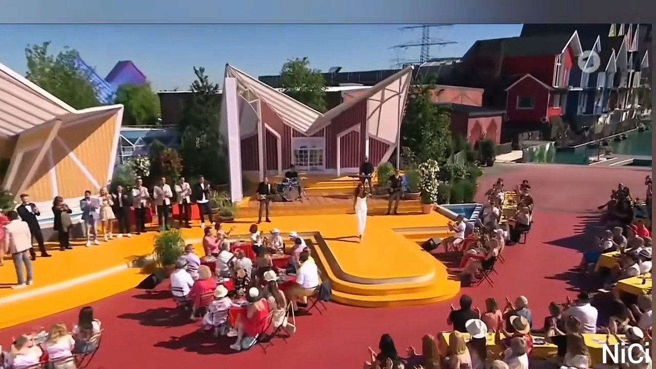 Andrea Berg -Ich werde lächeln,wenn du gehst  (Immer wieder Sonntags 2022)