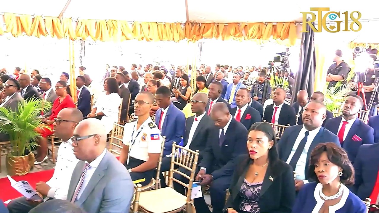 Yon mès aksyon degras selebre nan okazyon 30 lane egzistans lekòl Majistrati