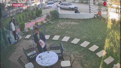 Kimi korktu kimi kaçtı, o dönerini bırakmadı