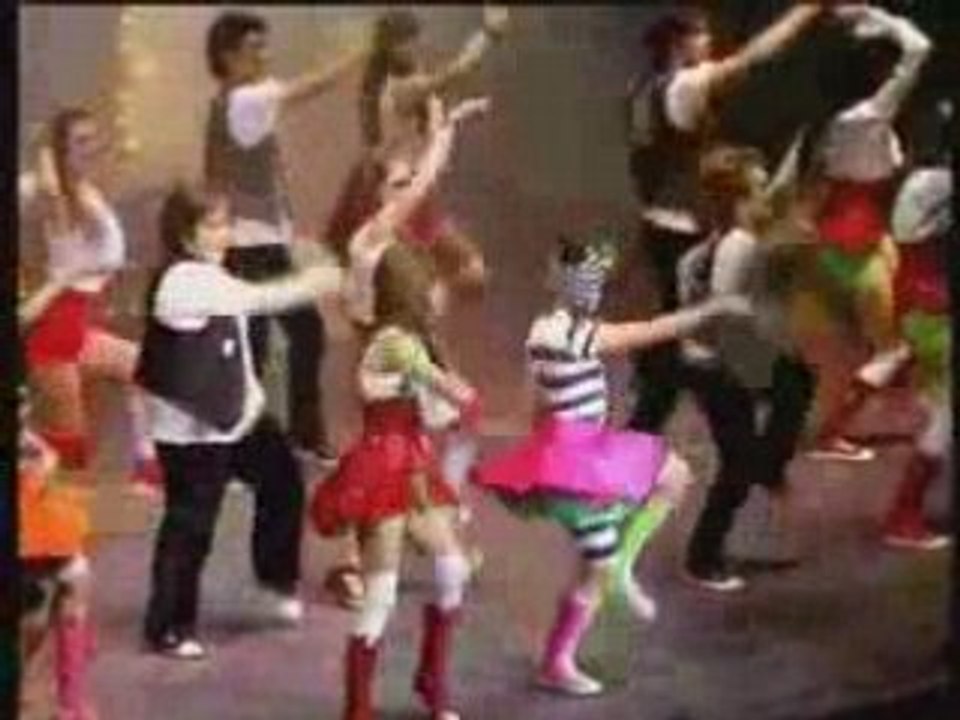 Patito feo 2 capitulo especial parte 4