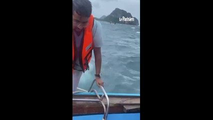 Thaïlande : Quatre personnes secourues après le chavirement de leur bateau
