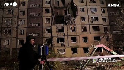 Droni russi su Dnipro, vittime e feriti