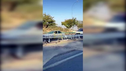 Şanlıurfa’da Kontrolden Çıkan Otomobil Refüje Çarptı