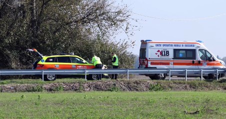 I resti dell'aereo precipitato a Ferrara