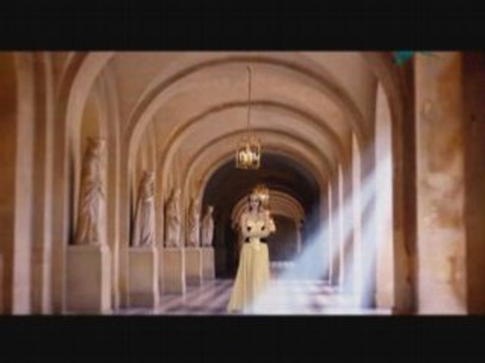 Petek Dinçöz - Kolay Degil by Aluxton