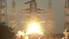 Blastoff! Most Powerful Indian Rocket Launches Huge Satellite
