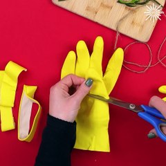 Different ways you can use plastic gloves!