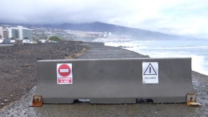 '괴물 파도'에 인명 피해 속출...카나리아 제도서 3명 사망 / YTN