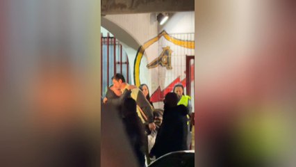 Locura absoluta a la salida del Real Madrid de Vallecas