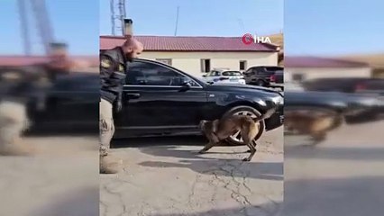 Hakkari’de bir otomobilde 24 kilo 500 gram metamfetamin ele geçirildi