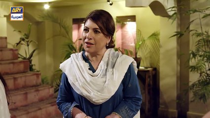 العمة ذكرت إسمه عن قصد فبدأت اللمعة تزداد في عيونها والإبتسامة زادت على شفاها |  بعض غير مقال