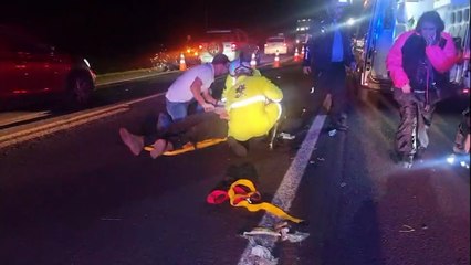 Gravíssimo acidente entre motos é registrado na BR-277; Três ficam feridos