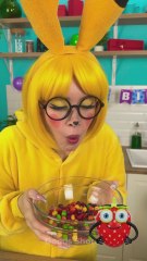 Rewinding my candy disaster 😳🍭 The chaos begins! #funny #reverse