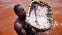 Why miners risk their lives in one of the world's saltiest lakes