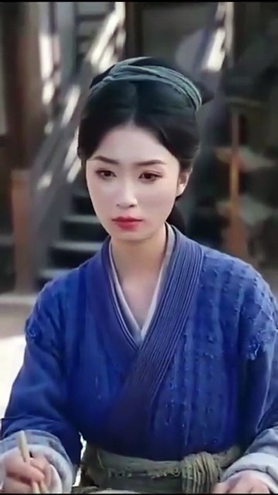 Mama Rules, Fortunes in Her Grip / A badass mother: From Trash to Cash / Secret Agent's Adventure