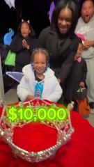 “I Gave Trick-or-Treaters WEIRDER & WEIRDER Gifts 🎃🍭 (Their Reactions Were PRICELESS 😱)”