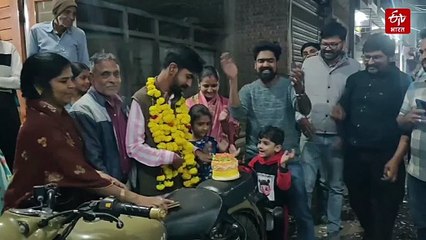 डिप्टी कलेक्टर बना बेटा तो गांव में मनी दिवाली, किराना दुकान पर काम कर सिद्धार्थ ने गाड़ा झंडा