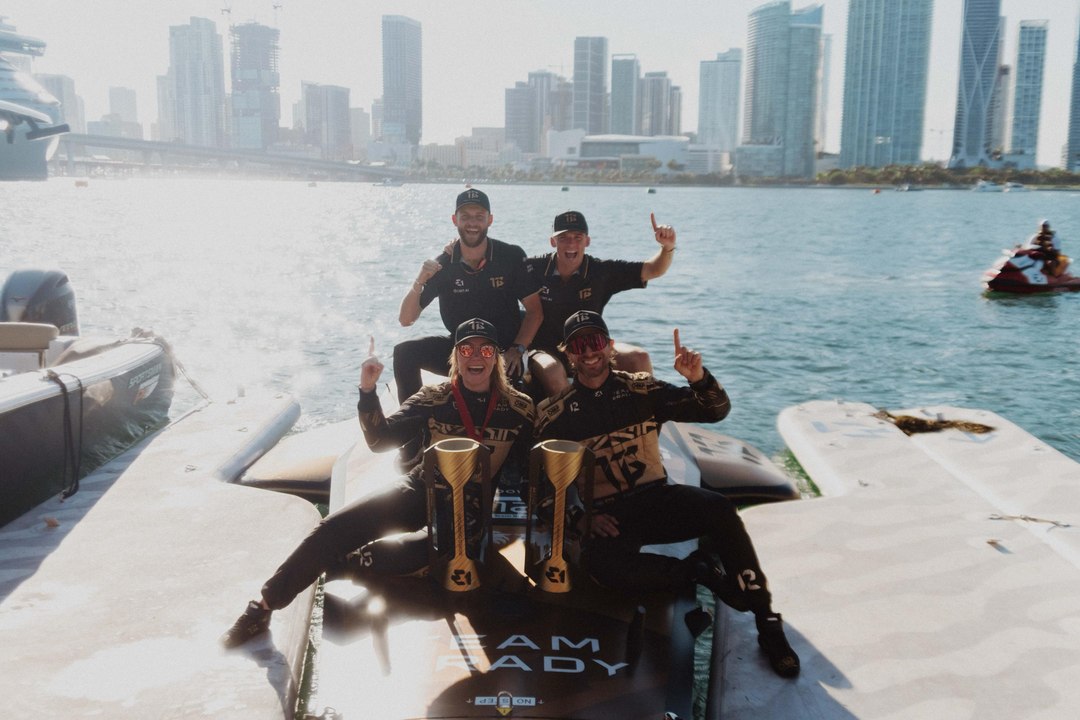Team Brady retain E1 World Championship