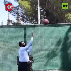 HTŞ'li 'Cumhurbaşkanı' Şara, ABD ordu komutanlarıyla basketbol oynadı
