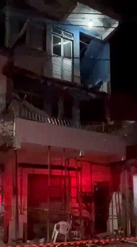 Desabamento de varanda deixa três mortos e oito feridos no bairro de Mata Escura, em Salvador