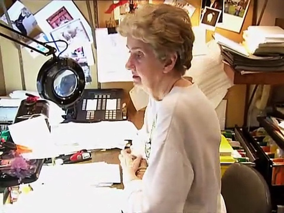 The Girls Next Door S04E10