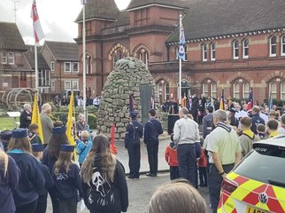 Crowds pack Alton High Street for the Remembrance Sunday service