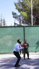 'Suriye Cumhurbaşkanı Şara, ABD'li komutanlarla basketbol oynadı