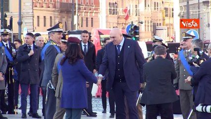 Giornata ricordo caduti militari, il Ministro Crosetto rende omaggio al Milite Ignoto al Vittoriano