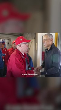 Obama stuns veterans with visit on honor flight to DC