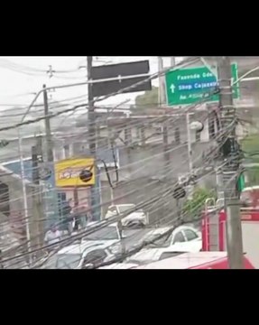 Duas pessoas são resgatadas após desabamento em Cajazeiras