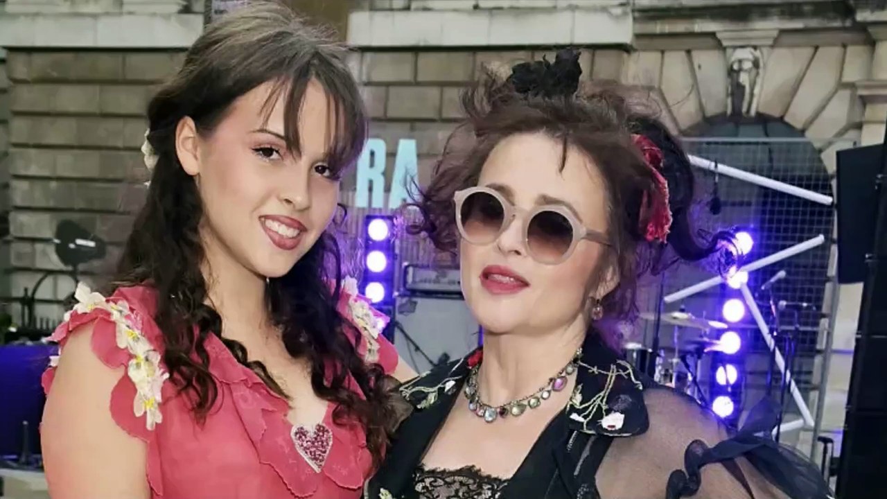 Helena Bonham Carter lancia la figlia Nell Burton come testimonial