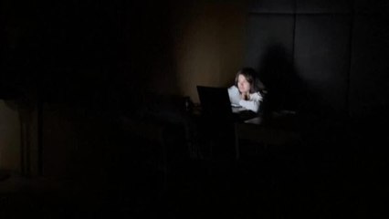 Guerra en Ucrania: civiles a oscuras por ataques rusos contra infraestructura energética