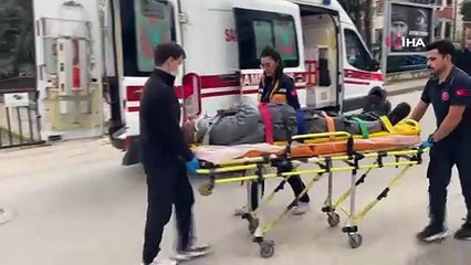 Dengesini kaybedip yola düştü, kamyon altında kaldı