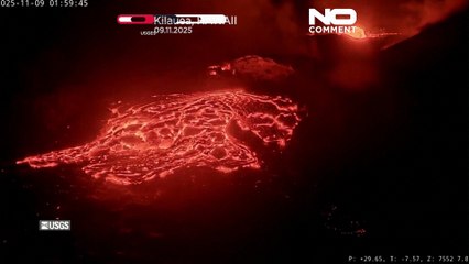 Eruzione di lava al vulcano Kilauea alle Hawaii