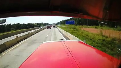 Overloaded Truck Nearly Crashes Into Trailer in Front of it