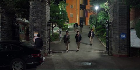 High School Return of a Gangster Episode 05 in Hindi Dubbed HD