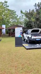 Sederet mobil Chery J6 yang sudah dimodifikasi dipamerkan di Lapangan Brute, JSI Resort, dalam acara J6 Festival: The EVolve Explorer, Sabtu (8/11/2025).