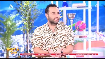 Τσιμτσιλή για Καινούργιου: «Πόζαρε στο χριστουγεννιάτικο δέντρο γιατί αυτή η φωτό θα μείνει στον χρόνο»