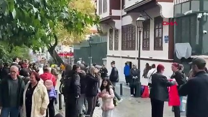 Atatürk Selanik'te doğduğu evin önünde anıldı