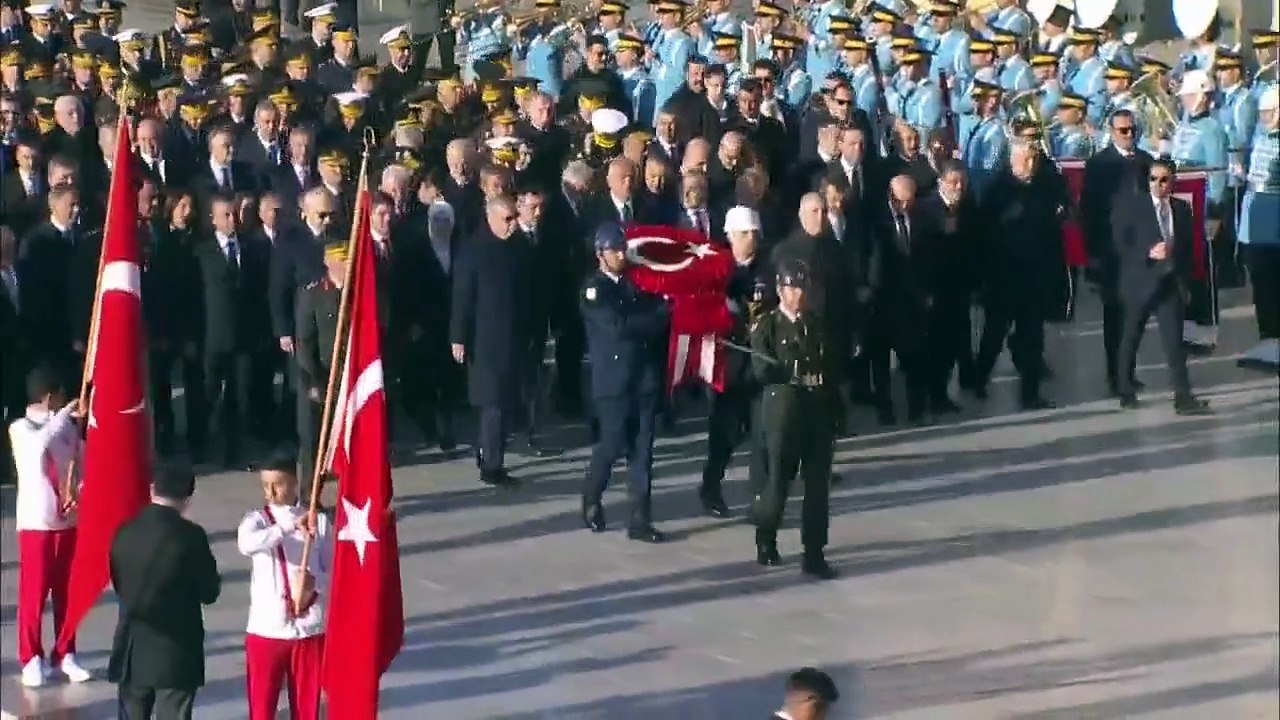 Cumhurbaşkanı Erdoğan ve devlet erkanı 10 Kasım'da Ata'nın huzurunda