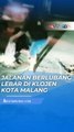 WARGA KOMPAK TAMBAL LUBANG DI JALAN ARIF MARGONO KOTA MALANG