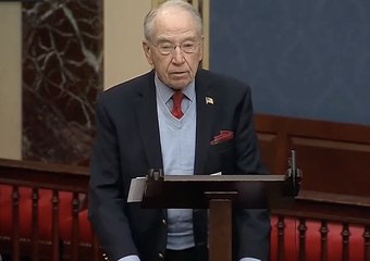 “Cut Loose Their Members”: Grassley Blames Democrat Leadership as Shutdown Crisis Deepens | APT