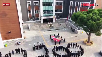 Bursa'da öğrenciler, Atatürk'ü koreografilerle andı