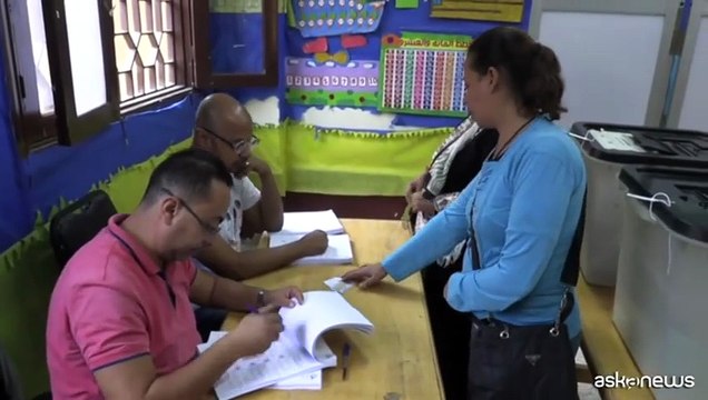 L'Egitto al voto per le elezioni parlamentari, urne aperte